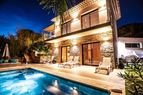 Image d'un maison 5 pièces 221 m² à 2200000€ à sainte-maxime (83120)