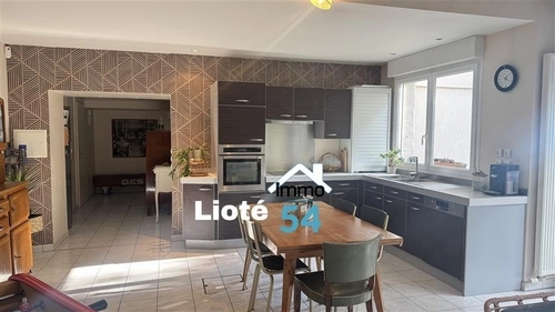 Image d'un maison 11 pièces 335 m² à 450000€ à haroué (54740)