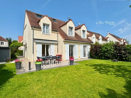 Image d'un maison 7 pièces 161 m² à 639000€ à bussy-saint-georges (77600)