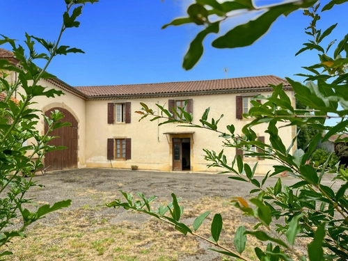 Image d'un maison 8 pièces 252 m² à 472500€ à bassoues (32320)