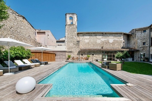 Image d'un maison 13 pièces 596 m² à 3685000€ à l'isle-sur-la-sorgue (84800)