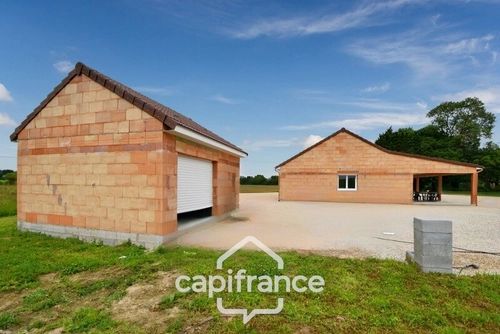 Image d'un maison 4 pièces 127 m² à 235000€ à simard (71330)