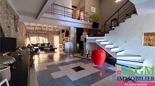 Image d'un maison 6 pièces 227 m² à 510000€ à uchaud (30620)
