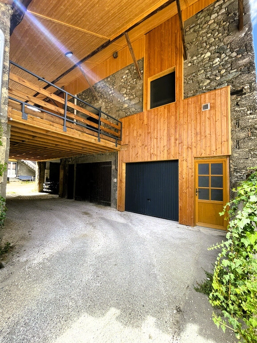 Image d'un appartement 4 pièces 120 m² à 390000€ à froges (38190)