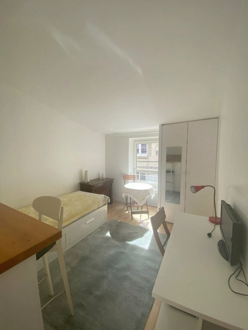 Image d'un studio meublé 18 m² à 380€ à saint-étienne (42100)