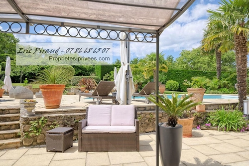Image d'un maison 8 pièces 240 m² à 1135940€ à saint-andré-des-eaux (44117)