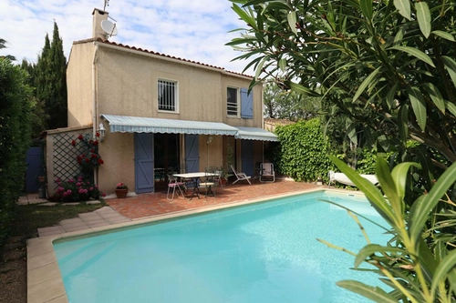 Image d'un maison 4 pièces 100 m² à 363000€ à les angles (65100)