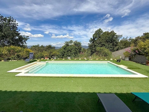 Image d'un maison 6 pièces 178 m² à 650000€ à rocbaron (83136)
