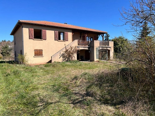 Image d'un maison 4 pièces 140 m² à 260000€ à riom (63200)