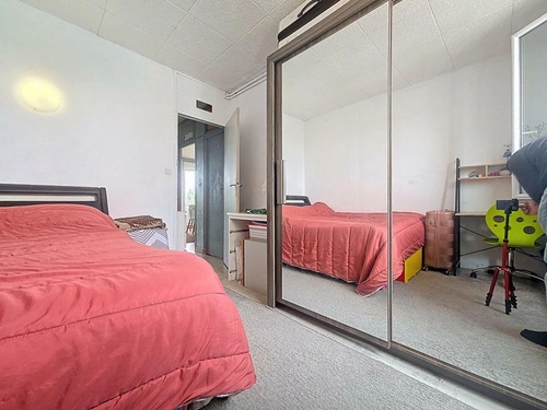 Image d'un appartement 4 pièces 70 m² à 79000€ à cavaillon (84300)