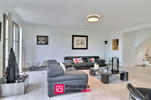 Image d'un appartement 5 pièces 145 m² à 760000€ à uzès (30700)