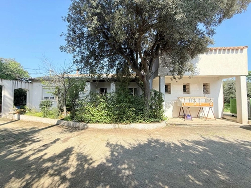 Image d'un maison 5 pièces 111 m² à 450000€ à saint-mitre-les-remparts (13920)