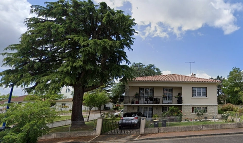 Image d'un maison 8 pièces 200 m² à 226000€ à la roche-chalais (24490)