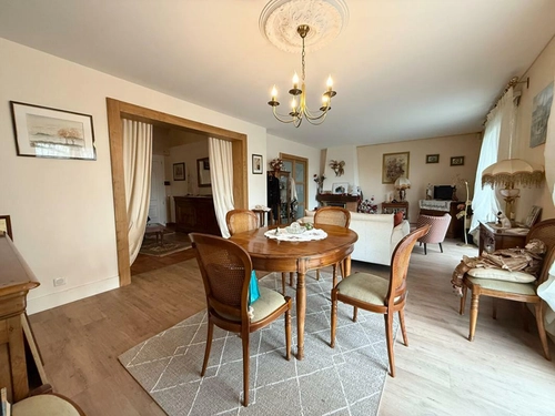 Image d'un maison 6 pièces 133 m² à 670000€ à vannes (56000)