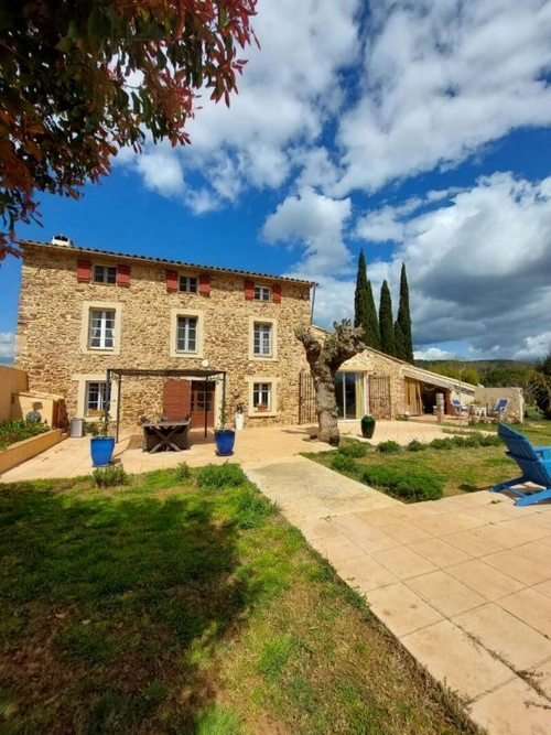 Image d'un maison 6 pièces 200 m² à 985000€ à le cannet-des-maures (83340)
