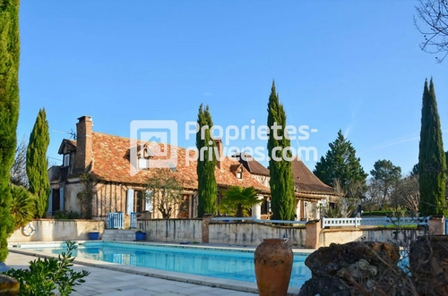 Image d'un maison 14 pièces 450 m² à 577500€ à mussidan (24400)