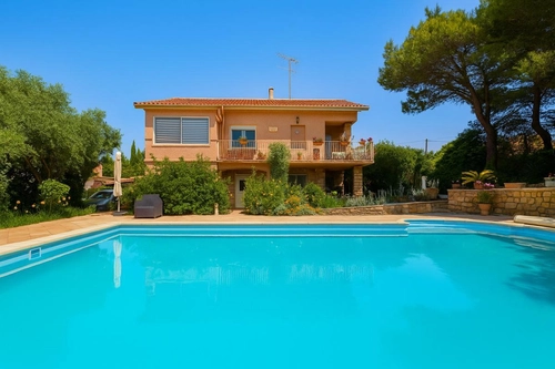 Image d'un maison 7 pièces 176 m² à 440000€ à laurens (34480)