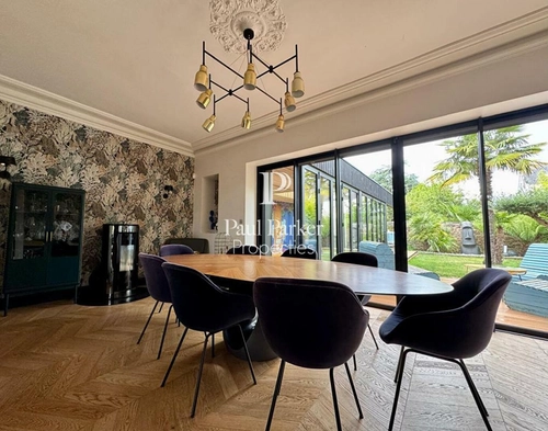 Image d'un maison 8 pièces 260 m² à 2678000€ à vannes (56000)