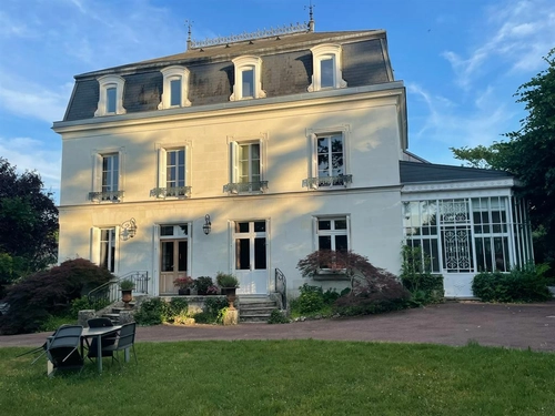 Image d'un maison 6 pièces 260 m² à 1190000€ à saint-avertin (37550)