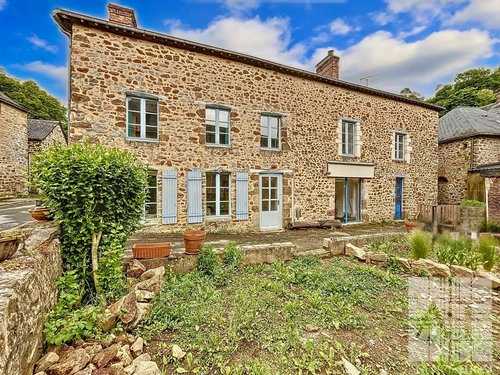 Image d'un maison 7 pièces 142 m² à 199000€ à chailland (53420)