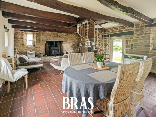 Image d'un maison 6 pièces 110 m² à 560000€ à baden (56870)