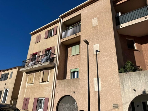 Image d'un appartement 4 pièces 73 m² à 172000€ à roquebrune-sur-argens (83520)