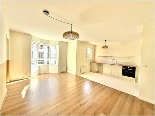 Image d'un appartement 3 pièces 53 m² à 990€ à lille (59000)