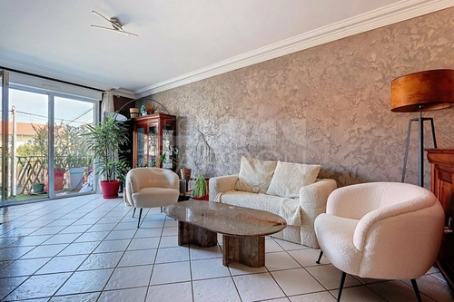Image d'un appartement 4 pièces 94 m² à 240000€ à villeurbanne (69100)