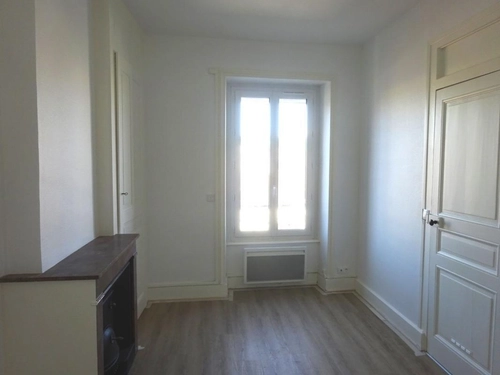 Image d'un appartement 2 pièces 39 m² à 546€ à pierre-bénite (69310)
