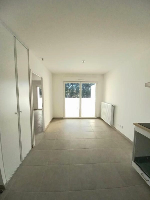 Image d'un appartement 2 pièces 38 m² à 571€ à avignon (84000)