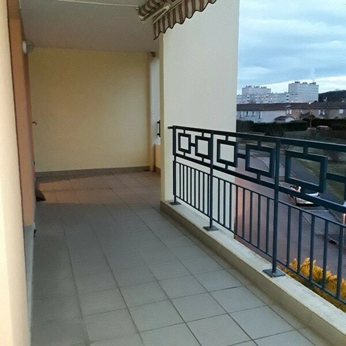 Image d'un appartement 4 pièces 117 m² à 1236€ à meyzieu (69330)