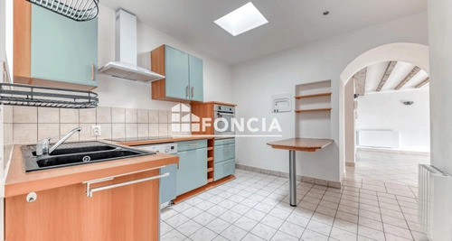Image d'un appartement 5 pièces 131 m² à 179000€ à villefranche-sur-saône (69400)