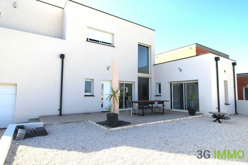 Image d'un maison 6 pièces 121 m² à 429000€ à sérignan (34410)
