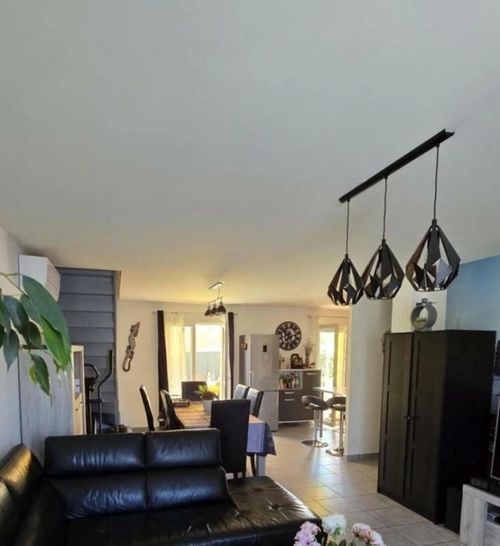 Image d'un maison 4 pièces 86 m² à 235000€ à chatuzange-le-goubet (26300)