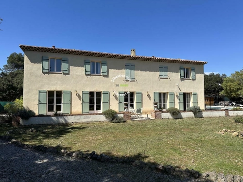 Image d'un maison 9 pièces 235 m² à 725000€ à flassans-sur-issole (83340)