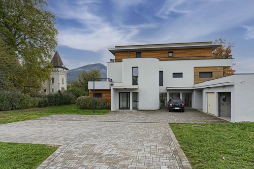 Image d'un appartement 5 pièces 163 m² à 3060€ à annecy-le-vieux (74940)