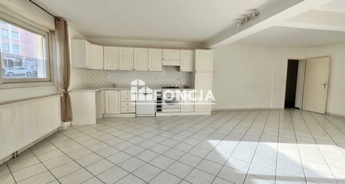 Image d'un appartement 3 pièces 72 m² à 240000€ à la roche-sur-foron (74800)