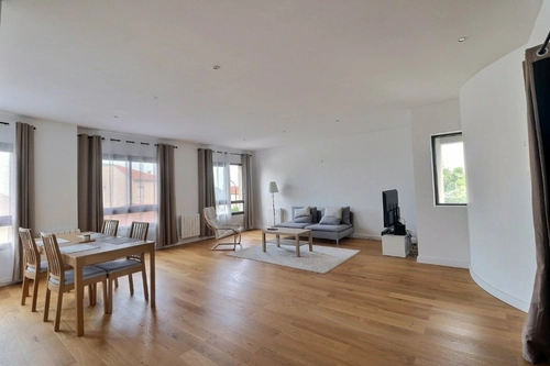 Image d'un appartement 4 pièces 82 m² à 480000€ à garches (92380)
