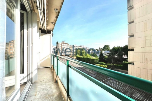 Image d'un appartement 3 pièces 56 m² à 160000€ à livry-gargan (93190)