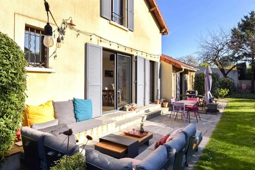 Image d'un maison 7 pièces 149 m² à 820000€ à le perreux-sur-marne (94170)