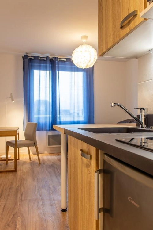 Image d'un studio meublé 20 m² à 601.73€ à la roche-sur-yon (85000)