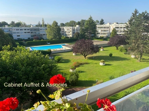 Image d'un appartement 5 pièces 98 m² à 399000€ à bailly (78870)
