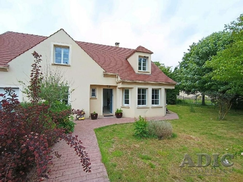 Image d'un maison 8 pièces 160 m² à 465000€ à lagny-le-sec (60330)