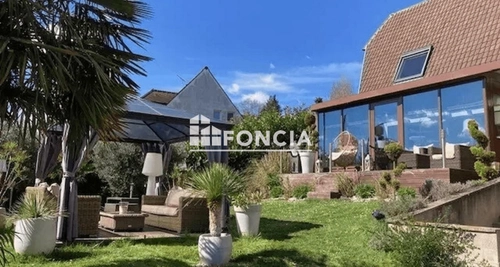 Image d'un maison 7 pièces 240 m² à 925000€ à feucherolles (78810)