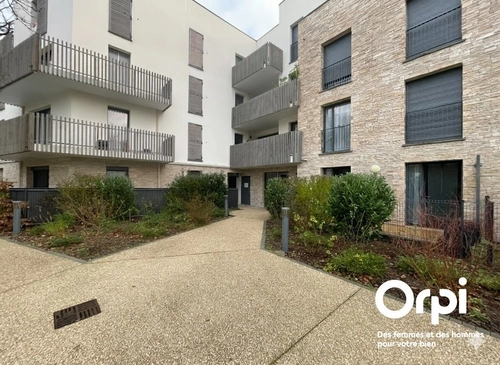 Image d'un appartement 4 pièces 97 m² à 355000€ à maurepas (80360)