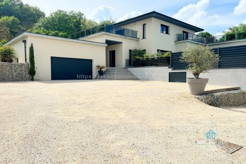 Image d'un maison 5 pièces 150 m² à 499000€ à viriville (38980)