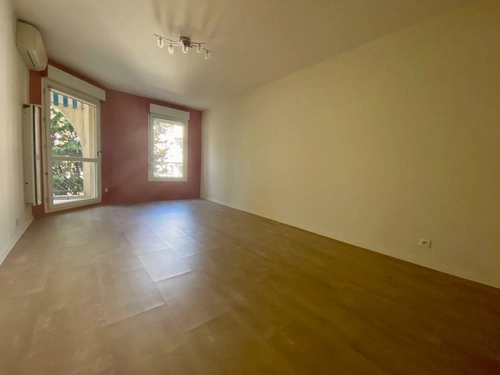 Image d'un appartement 2 pièces 44 m² à 1590€ à avignon (84000)