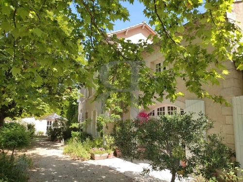 Image d'un maison 11 pièces 298 m² à 999000€ à visan (84820)