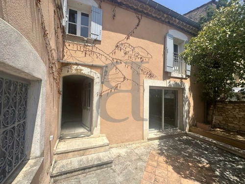 Image d'un maison 5 pièces 141 m² à 269000€ à l'isle-sur-la-sorgue (84800)