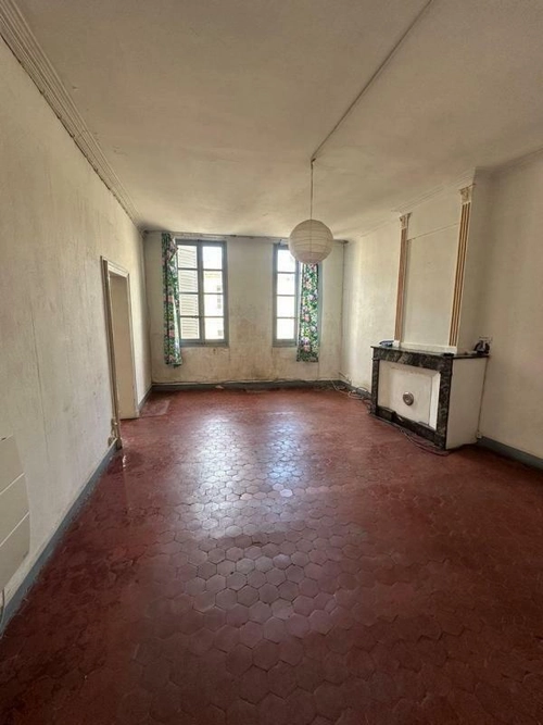 Image d'un appartement 3 pièces 100 m² à 129000€ à avignon (84000)